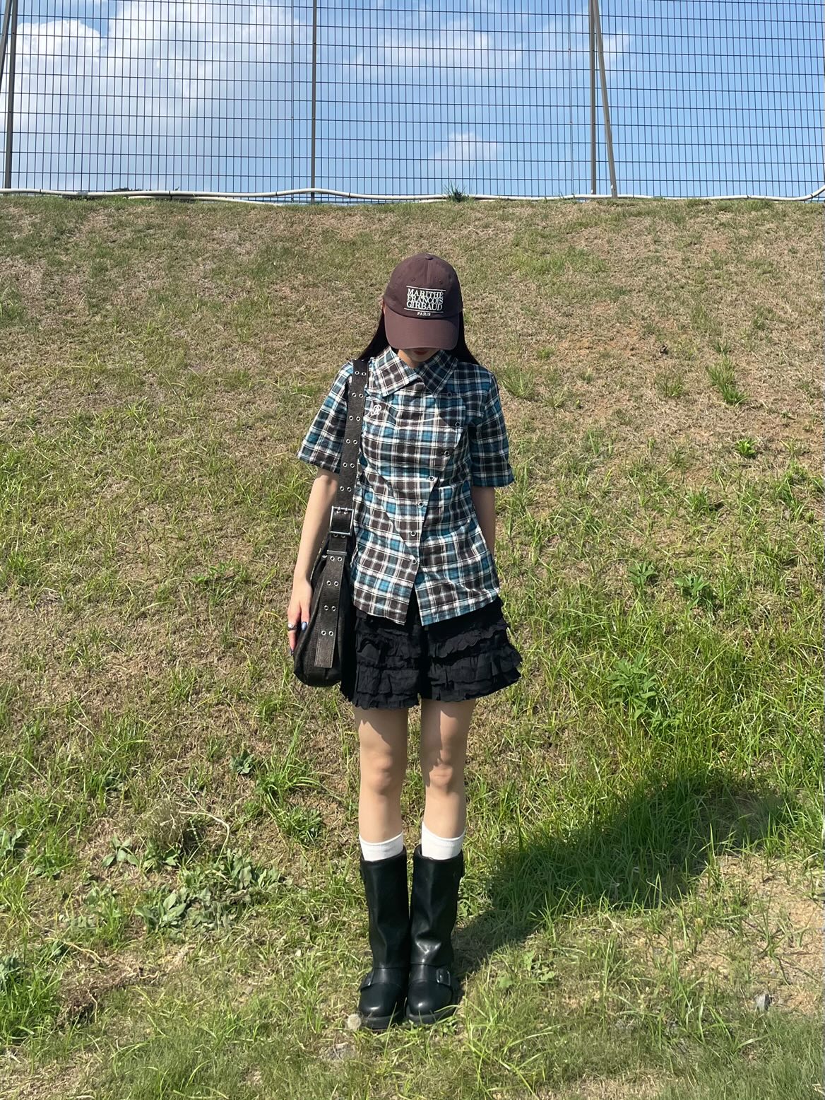 「bibi_s0821」ボーダー柄ロゴ刺繍ショート丈Tシャツ TK0233