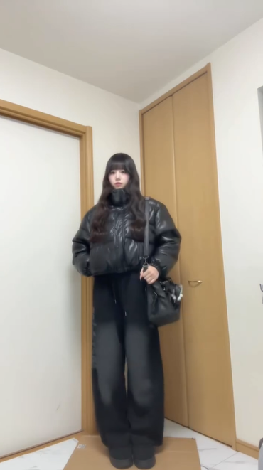 「yui_shirakawa」ブラックグラデーション カーブスウェットパンツ  TK0288