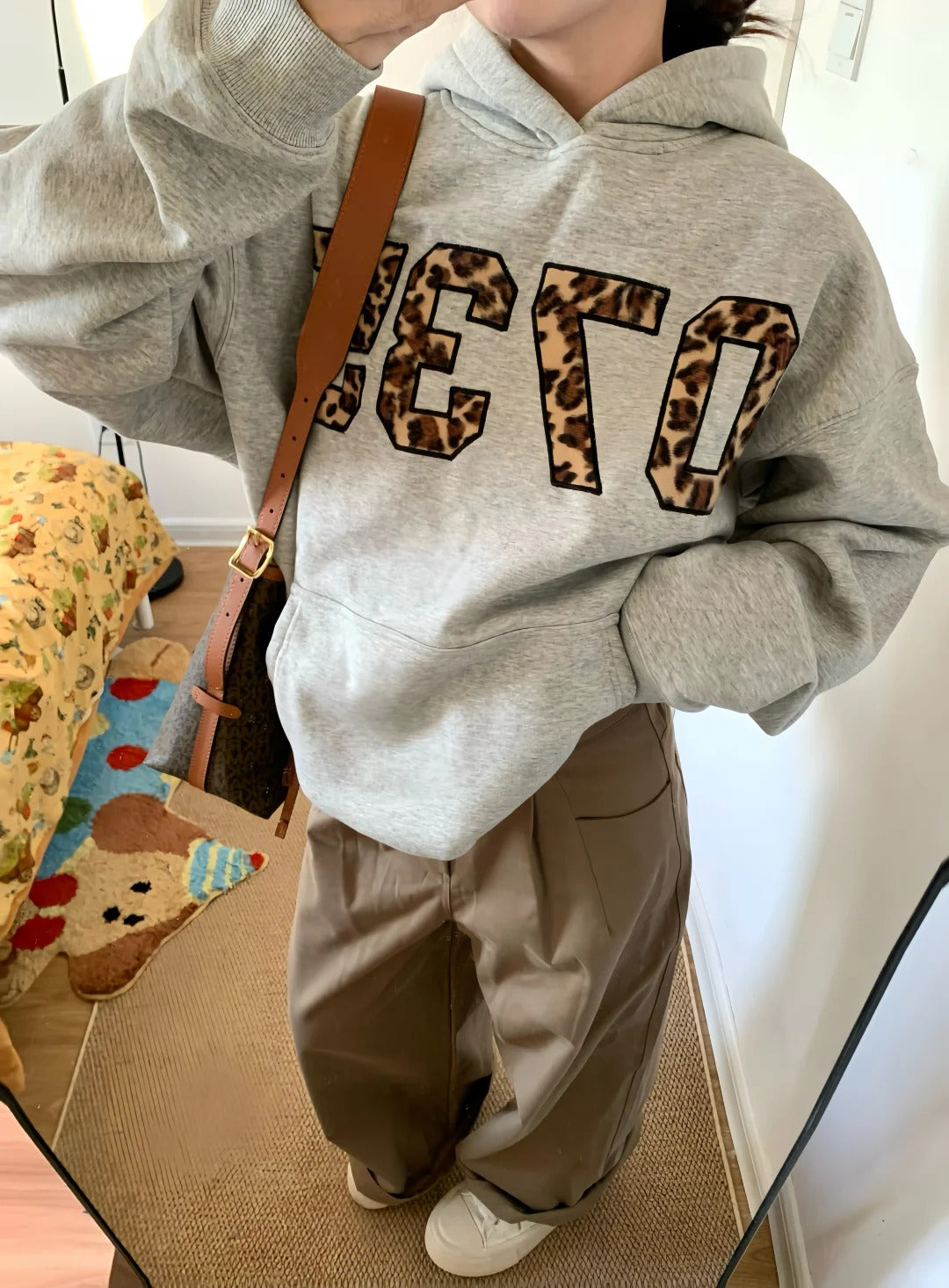 ヒョウ柄 フーディー スウェットシャツ TK0137