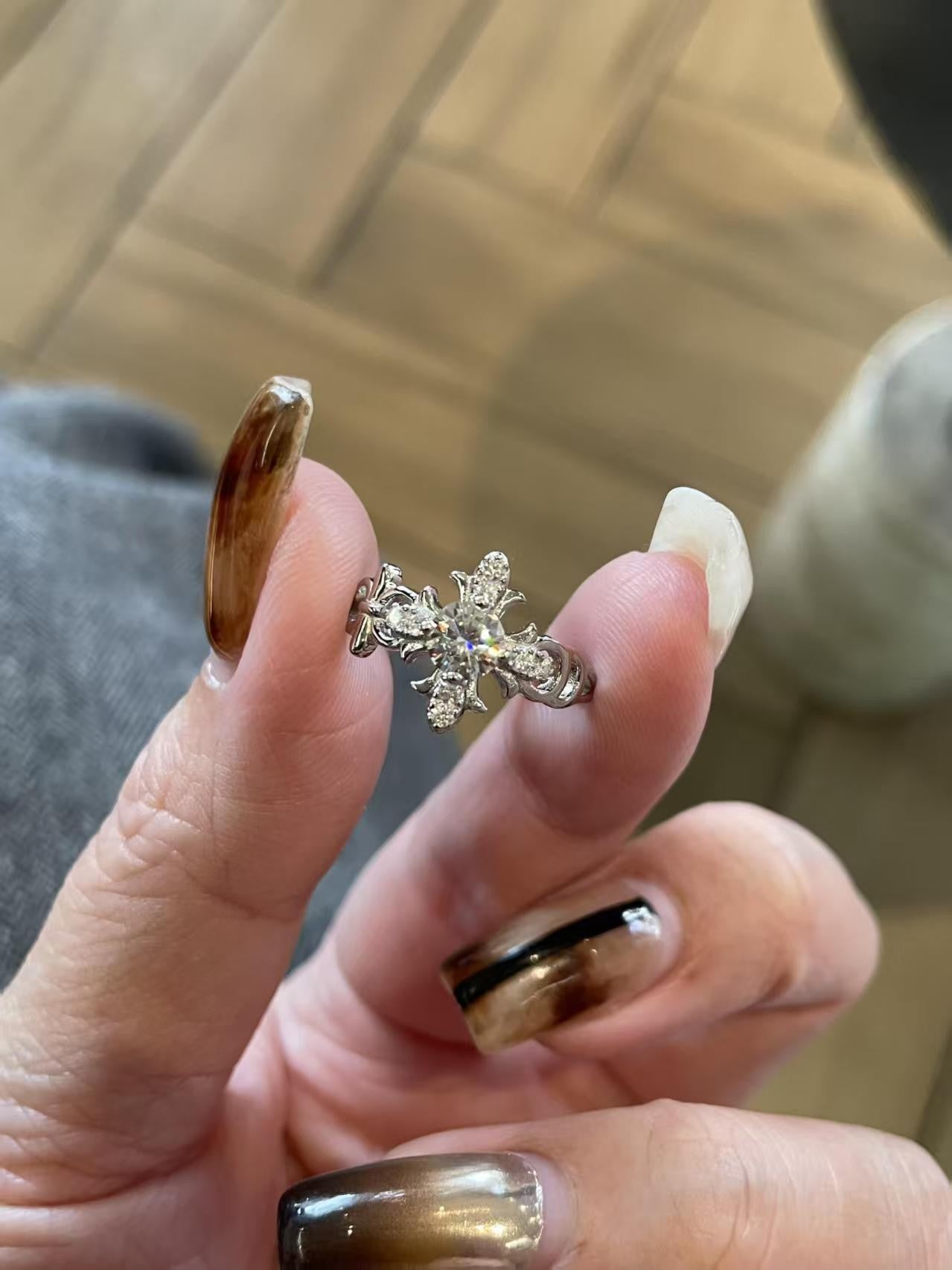 アイリスフラワークロスジルコニアリング SP0080