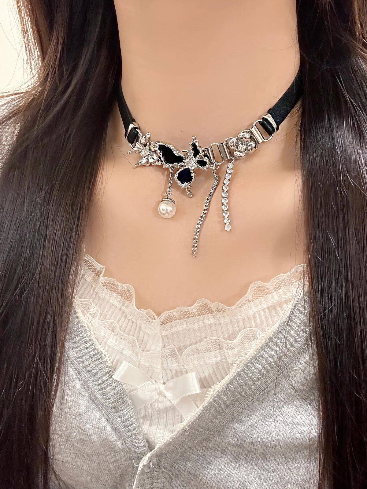 ビジューチャームブラックレザーチョーカー SP0116