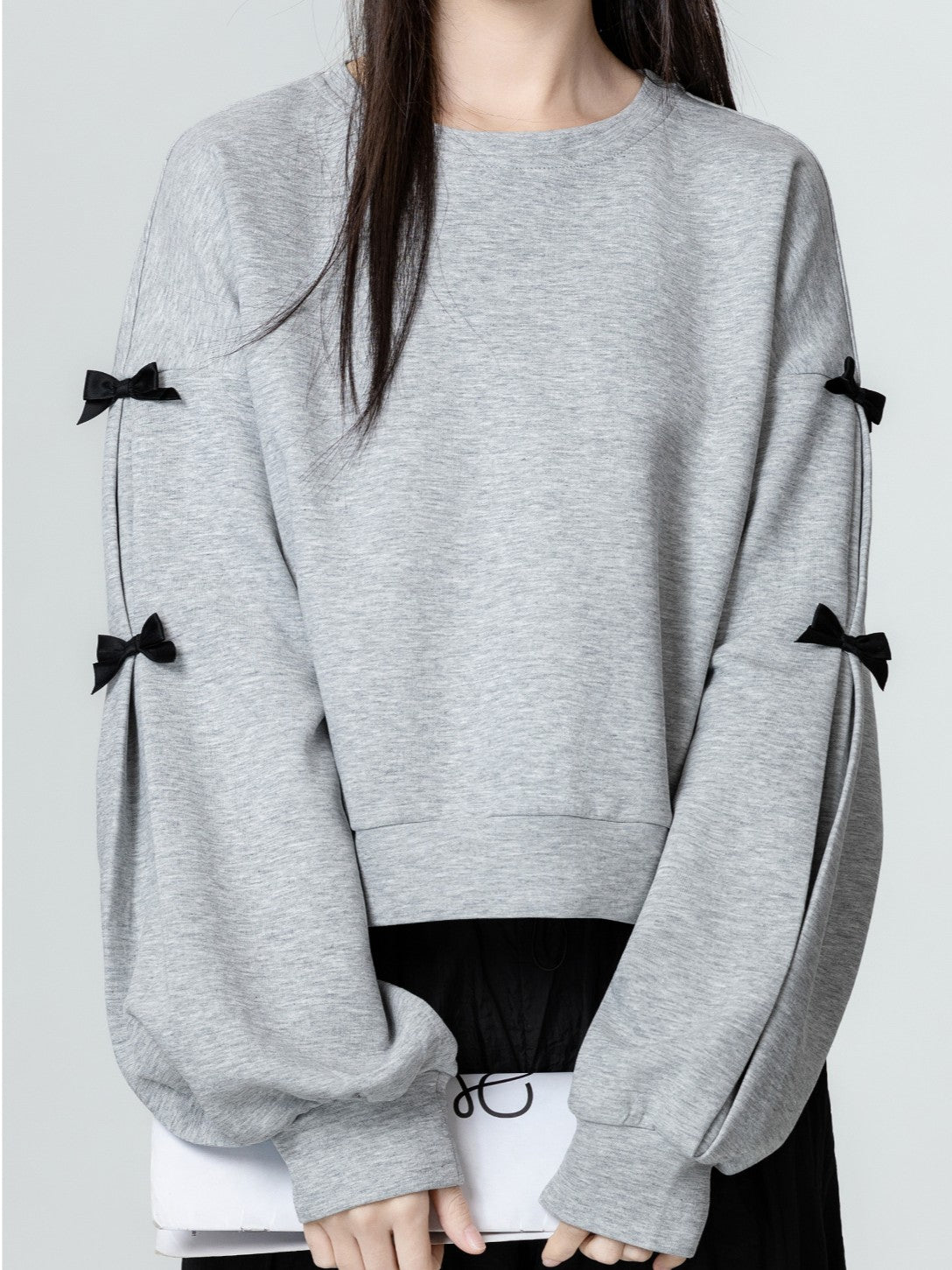 リボン付きクルーネック長袖スウェット TK0087
