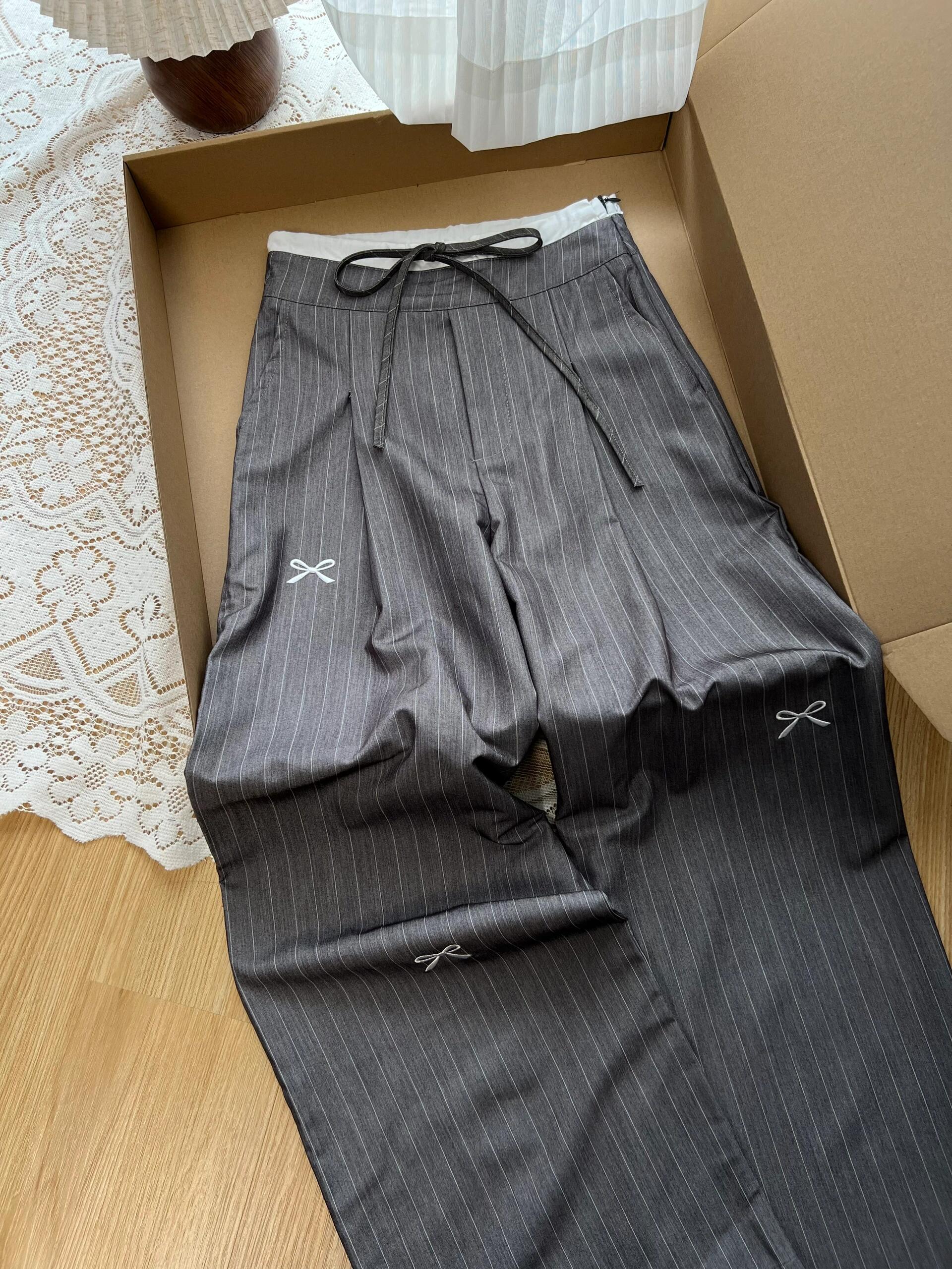 グレーストライプ刺繍ワイドパンツ TK0286 – TAKUTAKU