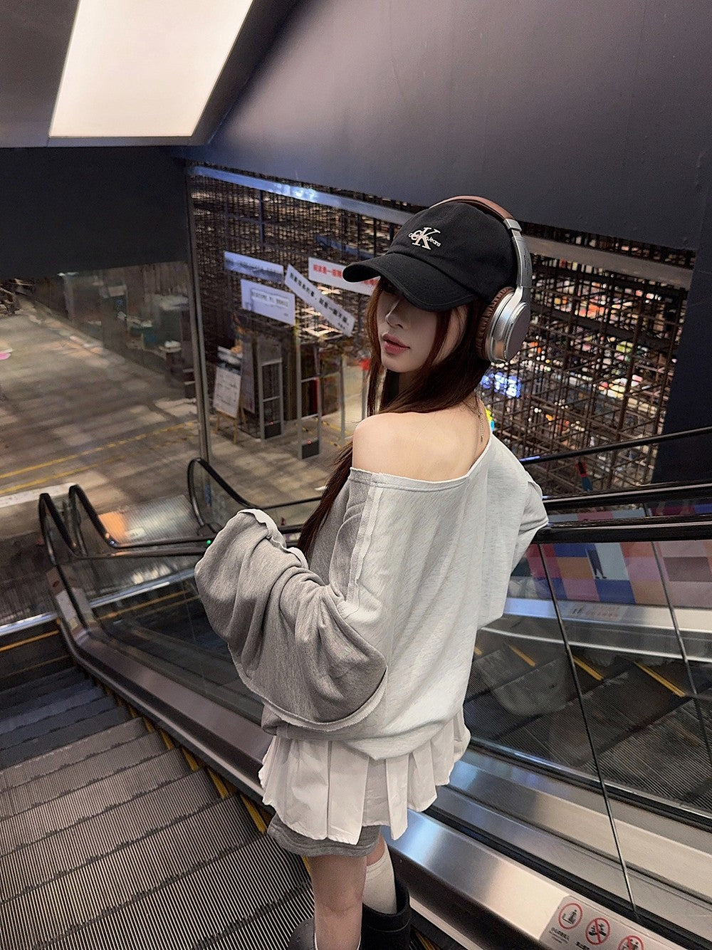 オーバーサイズ オフショルダー スウェットTK0337